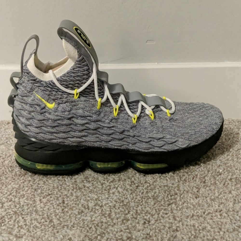 Nike LeBron XV KSA - Picture 1 of 5